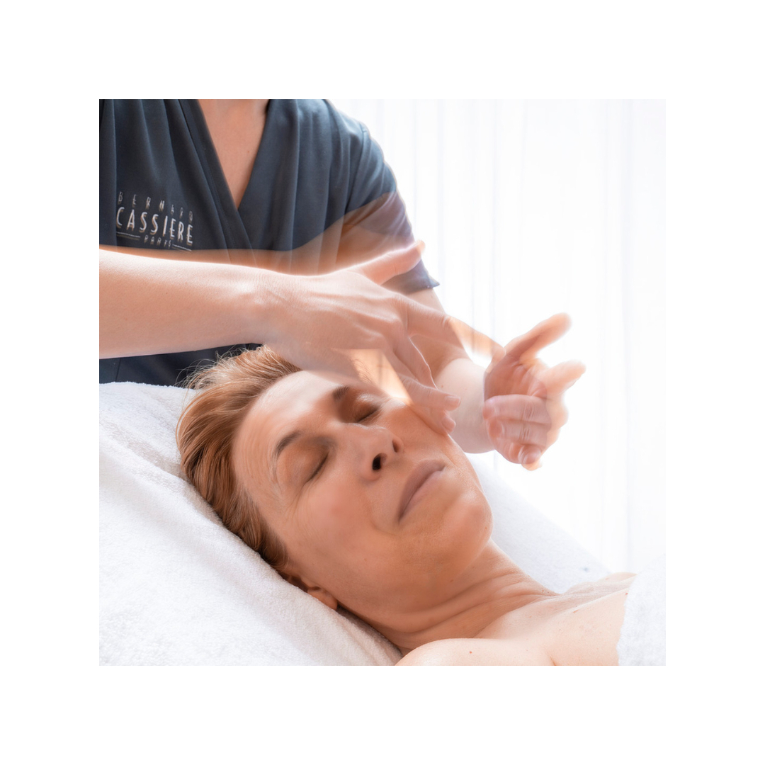 Soin redensifiant au Bakuchiol massage intra-buccal